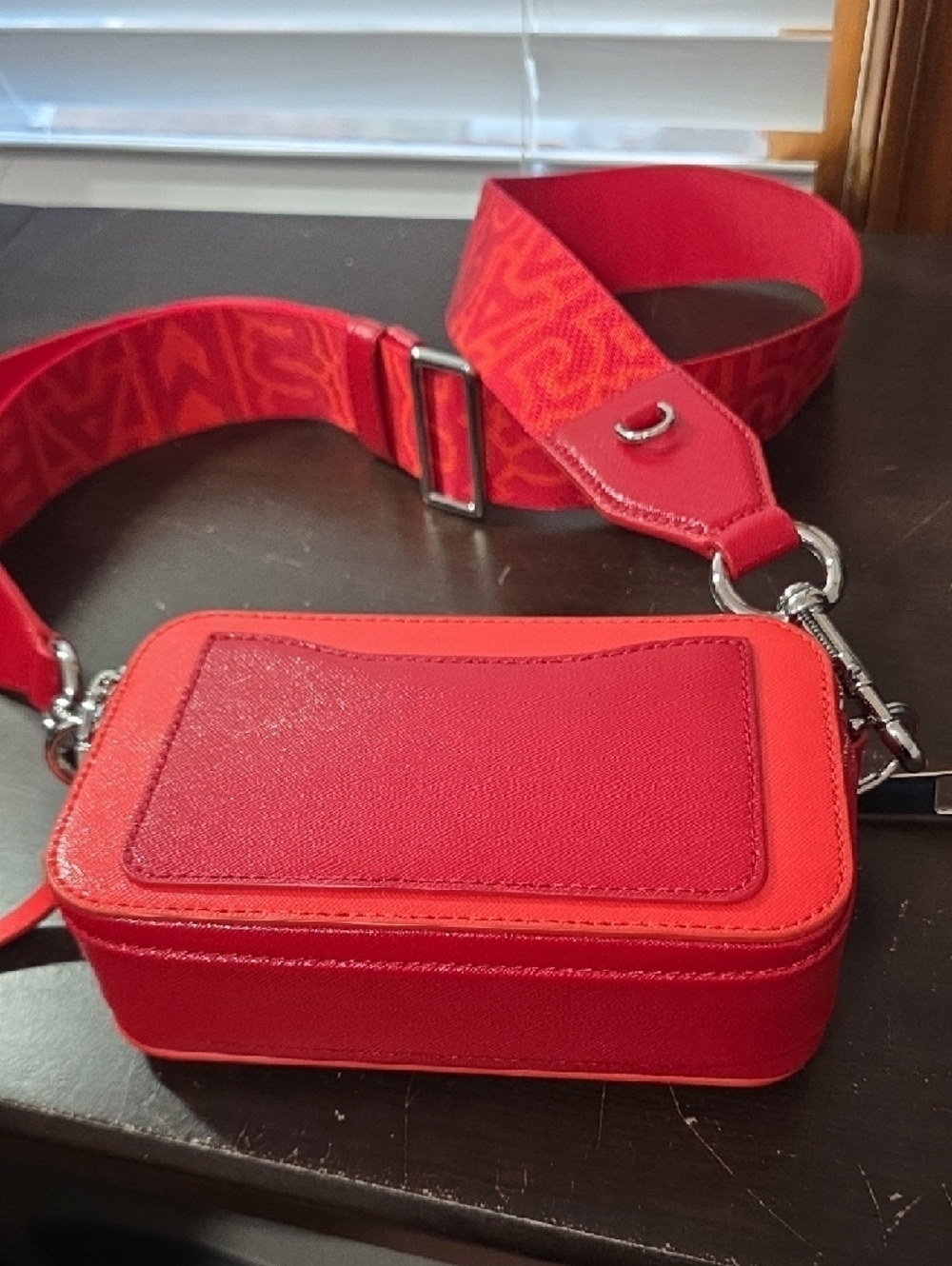 Marc Jacobs Red Saffiano Camera Crossbody with Logo Strap - Picture 3 of 5